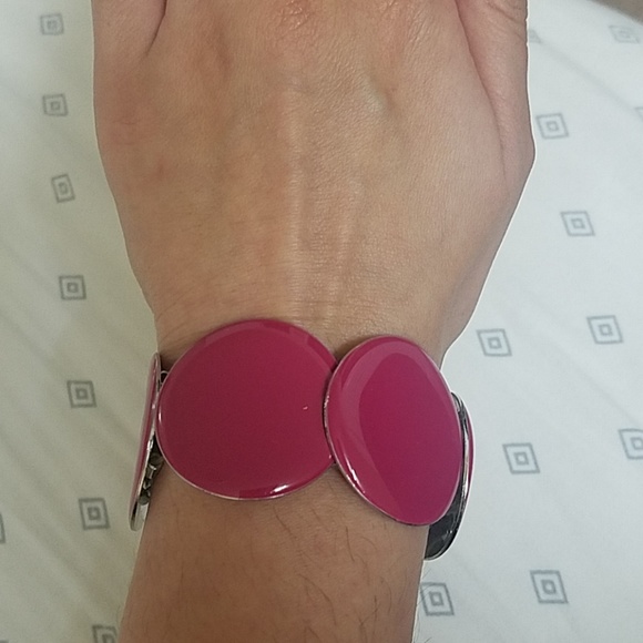 Bracelets - Picture 3 of 4